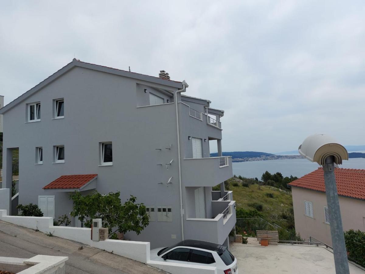 Apartments Vini Seget Donji Luaran gambar