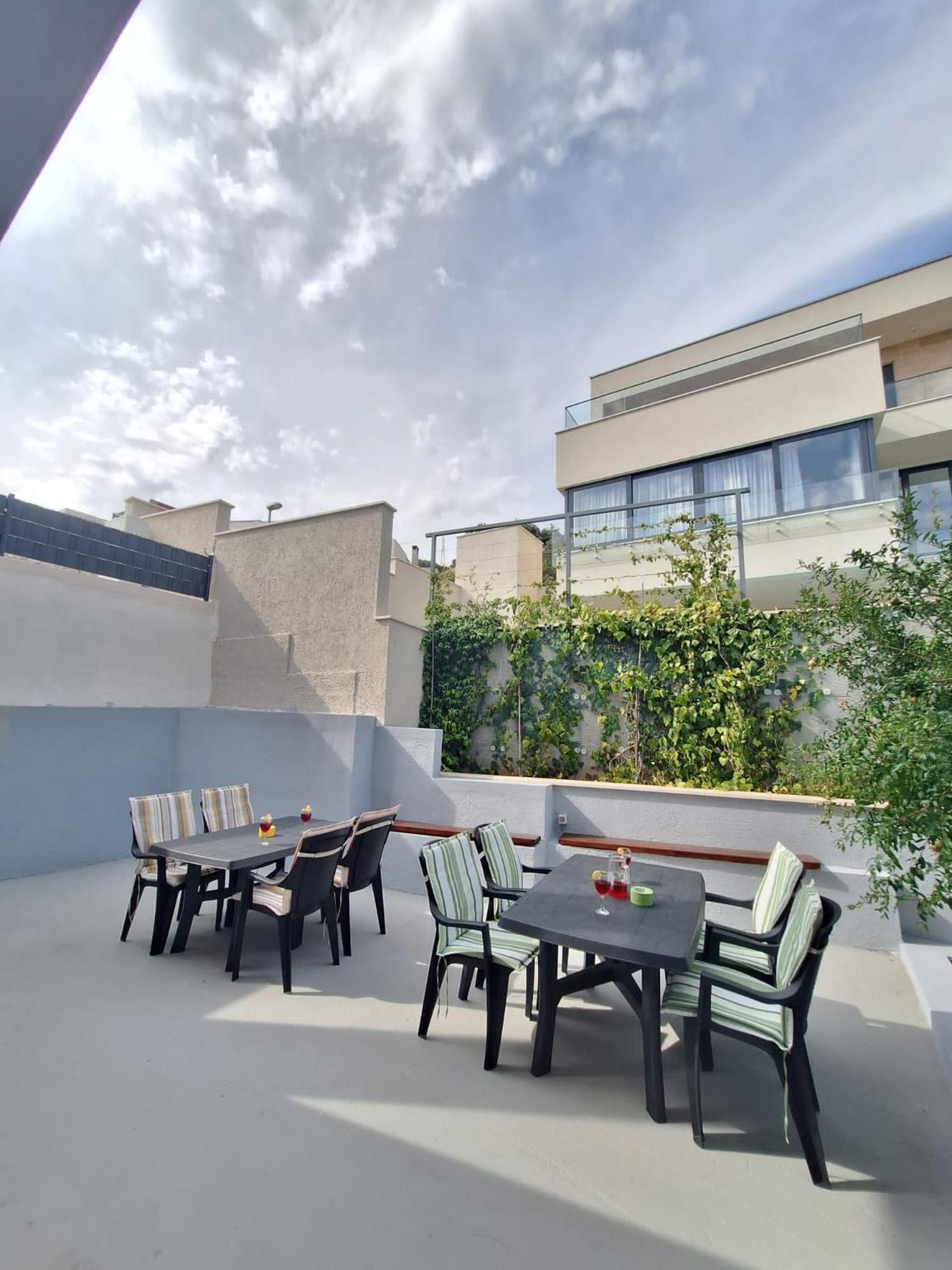 Apartments Vini Seget Donji Luaran gambar